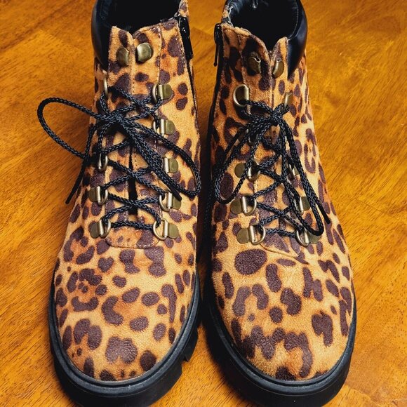 Lust for Life ~ Sz 7.5 ~ High Top Hiking Boots ~ NWOT - Picture 2 of 9